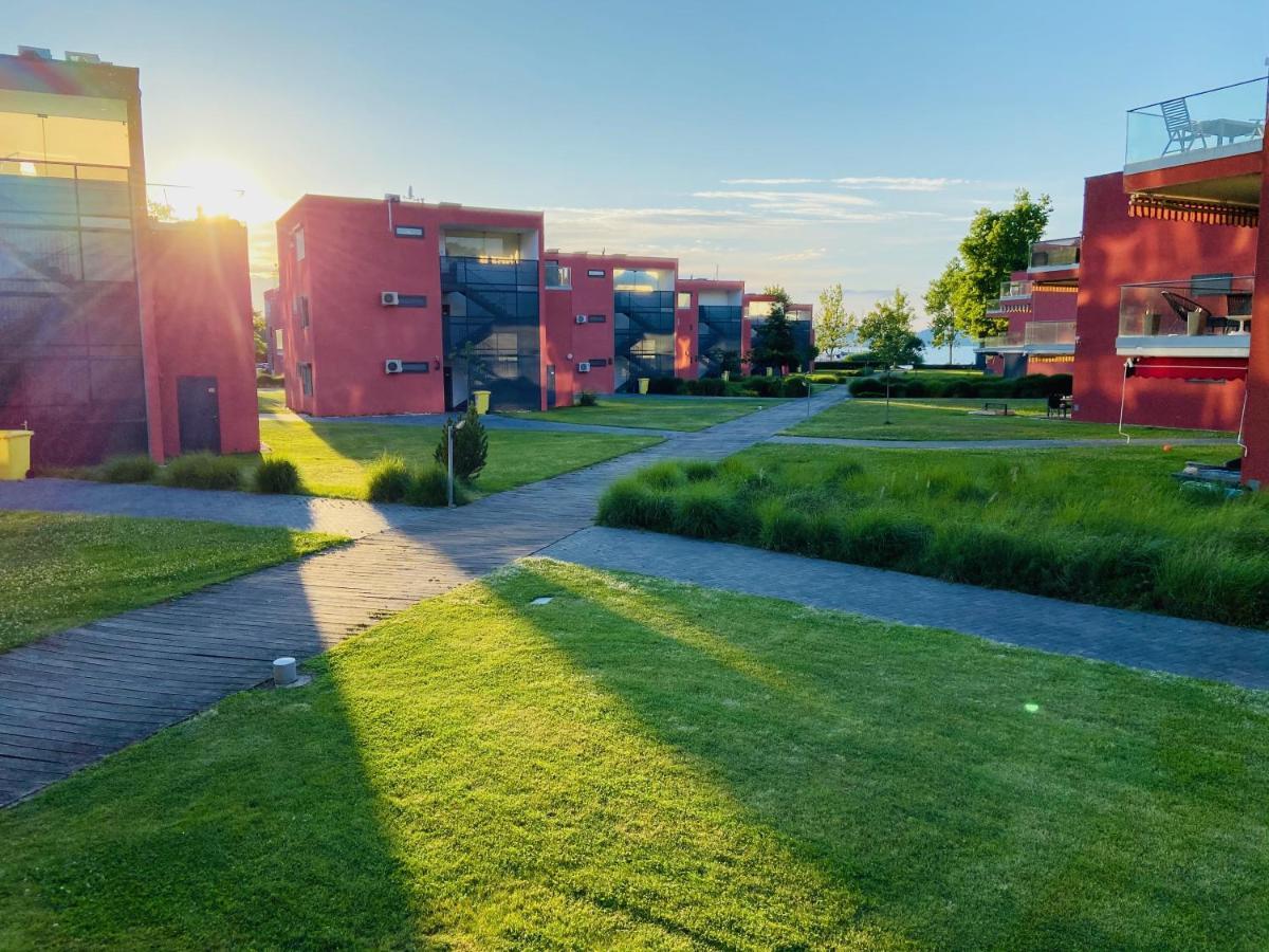 Bl Lakeside Apartman Balatonlelle Dış mekan fotoğraf