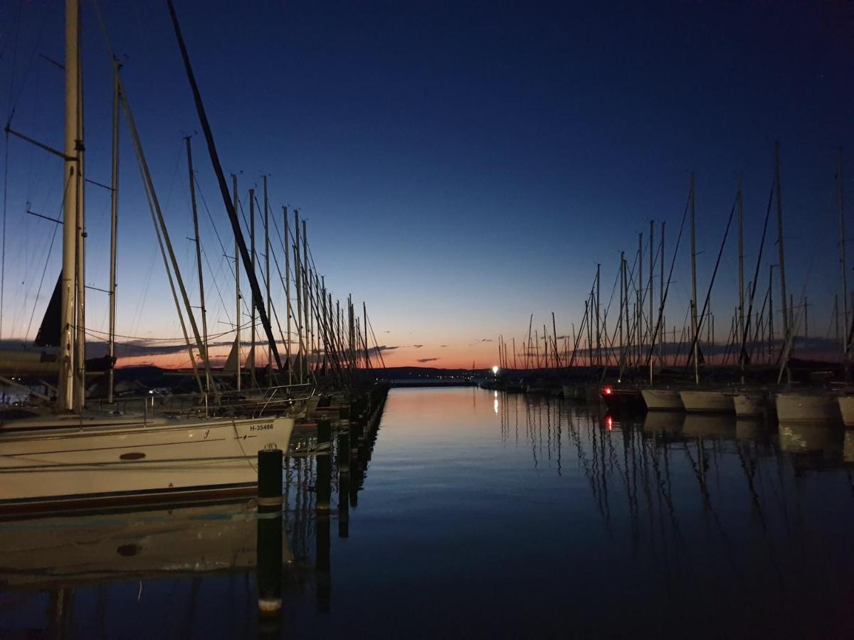 Bl Lakeside Apartman Balatonlelle Dış mekan fotoğraf