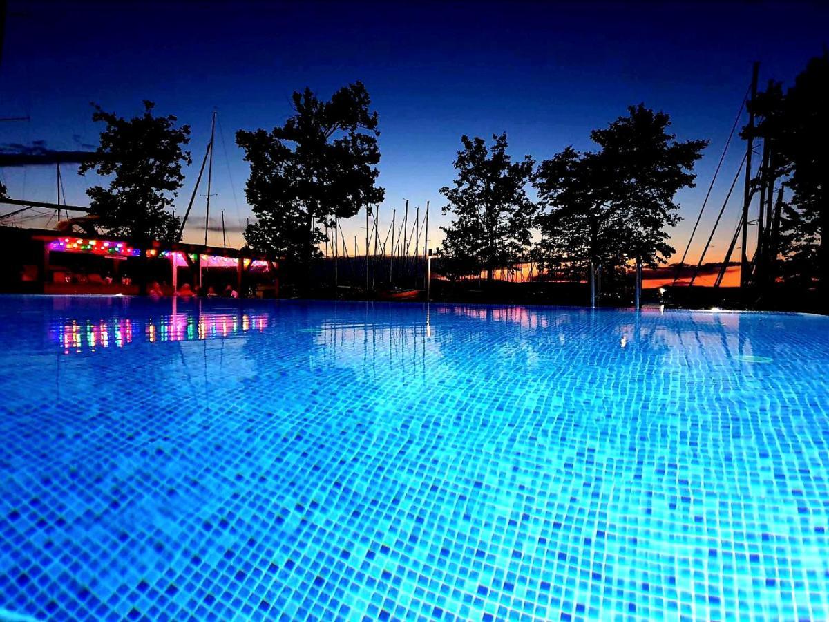 Bl Lakeside Apartman Balatonlelle Dış mekan fotoğraf
