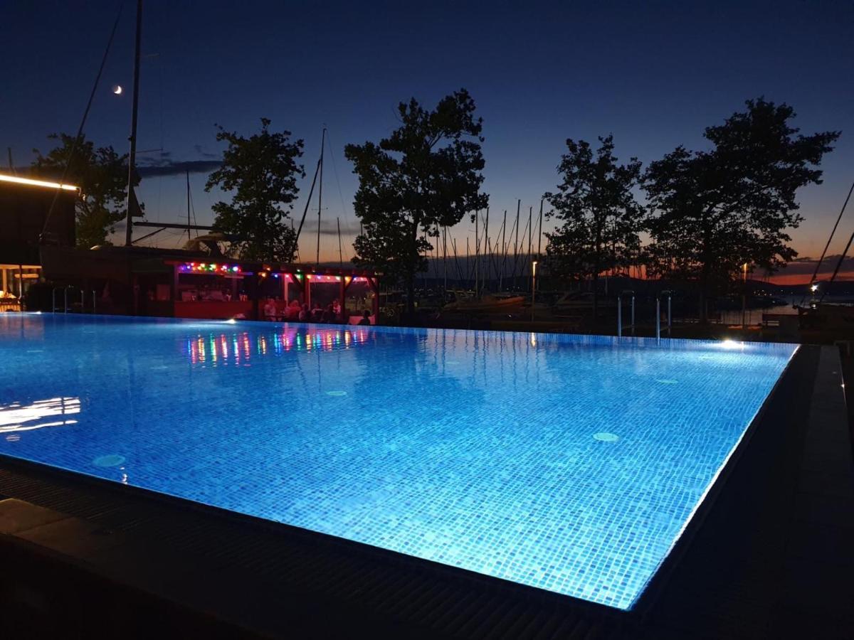 Bl Lakeside Apartman Balatonlelle Dış mekan fotoğraf