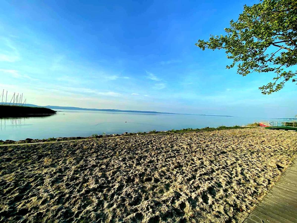 Bl Lakeside Apartman Balatonlelle Dış mekan fotoğraf